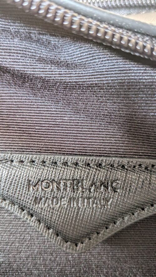Montblanc — Morral negro con bolsillo frontal y doble cierre
