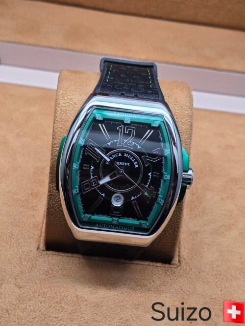 Franck Muller — esfera negra con borde verde y caja curva