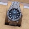 Audemars Piguet — esfera gris y brazalete brillante rosado
