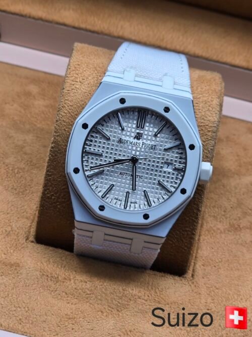 Audemars Piguet — esfera clara y caja blanca