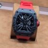 Richard Mille — esfera abierta negra y correa roja