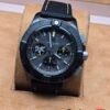 Breitling — esfera negra con subesferas y detalles amarillos