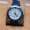Breitling — esfera blanca y correa azul