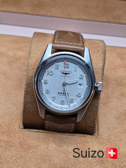 Longines — esfera clara y correa marrón claro
