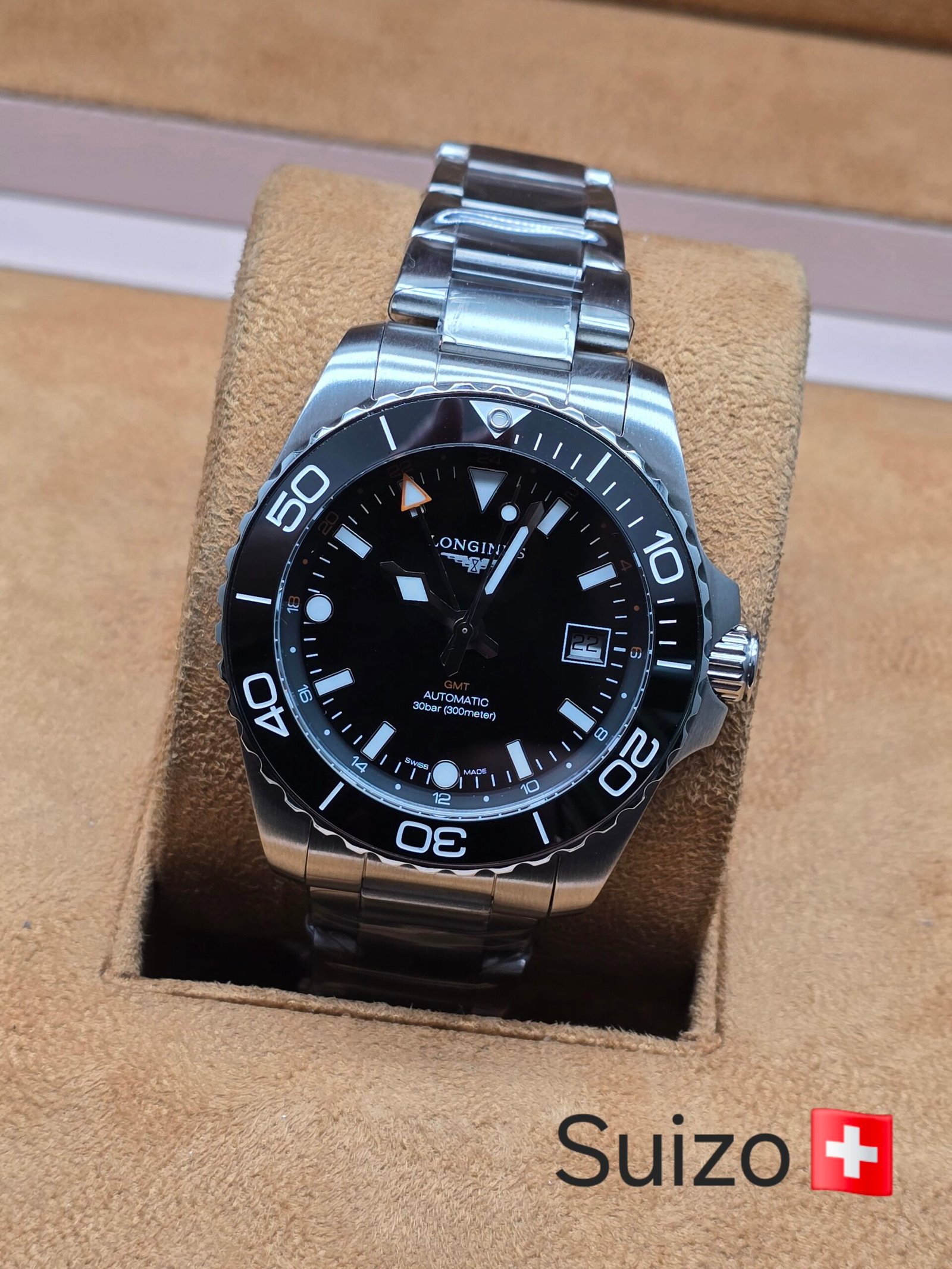 Longines — esfera negra y bisel negro