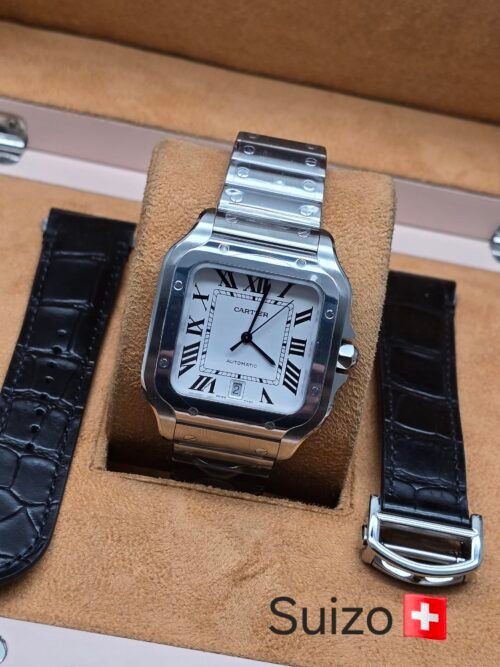 Cartier — esfera blanca y caja cuadrada plateada
