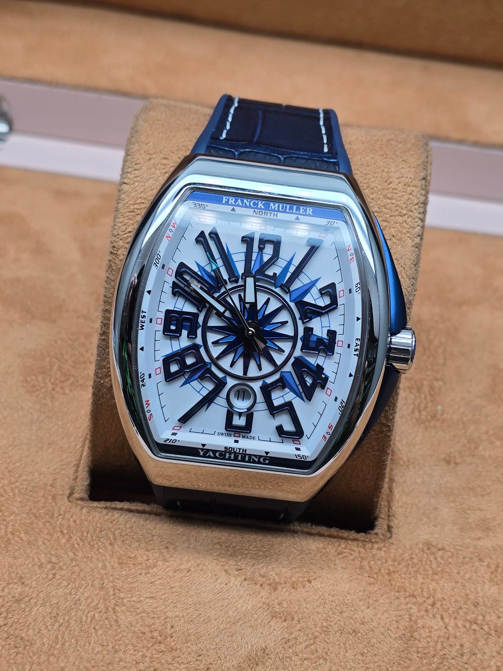 Franck Muller — esfera clara con números grandes