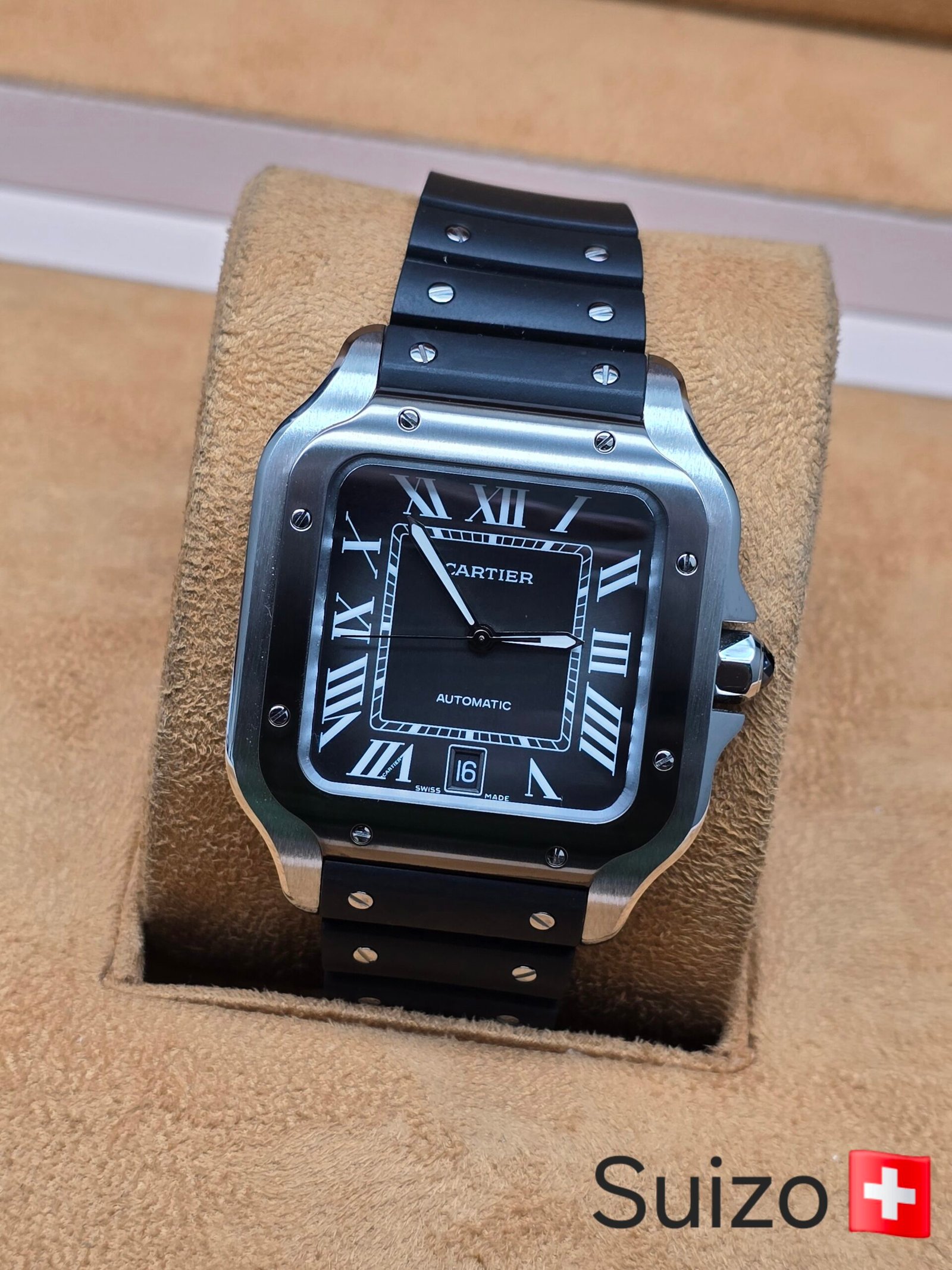 Cartier — esfera negra y caja cuadrada plateada