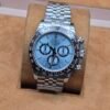 Rolex — esfera celeste y brazalete de cinco eslabones