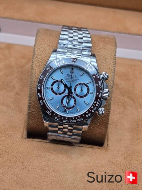 Rolex — esfera celeste y brazalete de cinco eslabones
