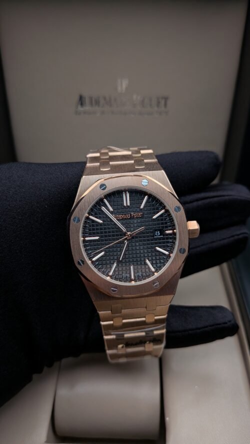 Audemars Piguet — esfera gris texturizada, caja y brazalete oro rosa