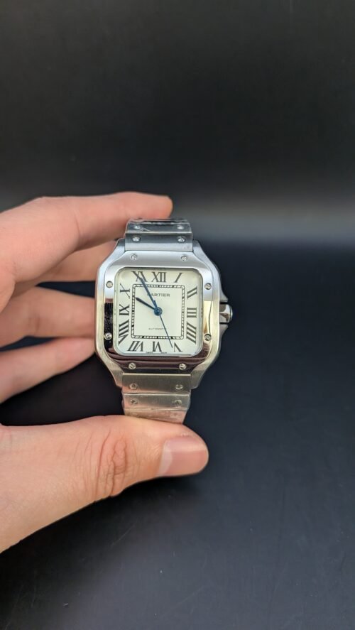 Cartier — caja cuadrada pequeña de acero con tornillos, esfera blanca y brazalete de acero
