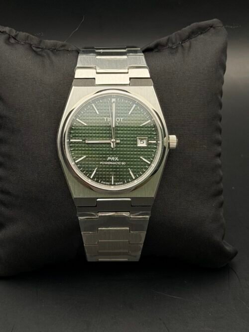 Tissot — esfera verde texturizada y brazalete de acero