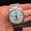 Tissot — esfera azul hielo texturizada y brazalete de acero