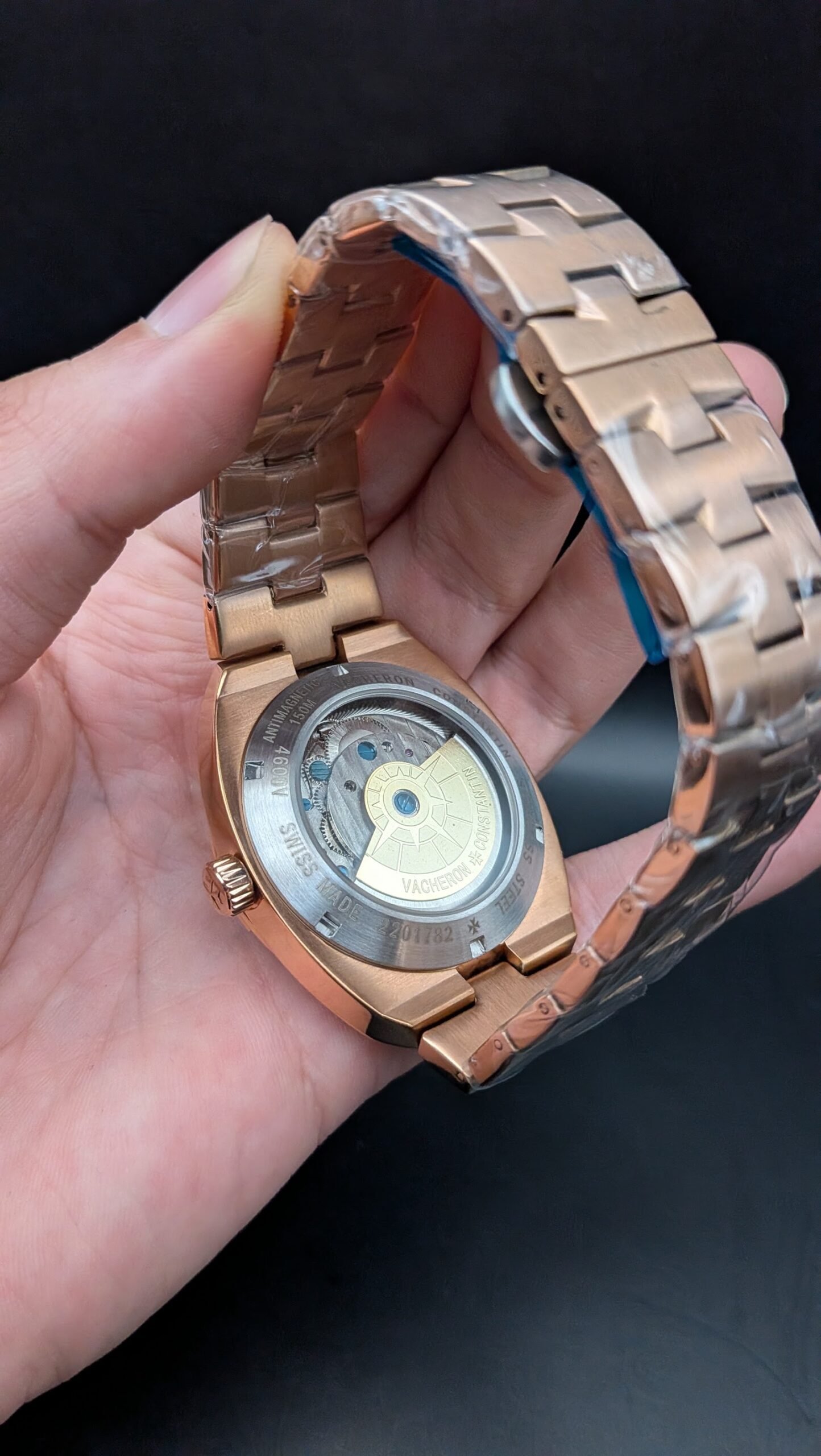 Vacheron Constantin — esfera negra con tourbillon a la vista, caja y brazalete oro rosa