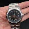 Vacheron Constantin — esfera gris oscura y brazalete de acero