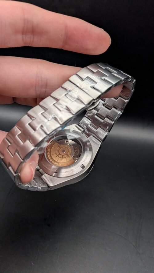 Vacheron Constantin — esfera azul y brazalete de acero