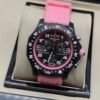 Breitling — cronógrafo negro con aro rosado y correa rosada