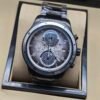 Montblanc — cronógrafo con esfera gris texturizada, caja negra y brazalete negro