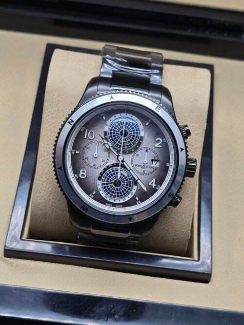 Montblanc — cronógrafo con esfera gris texturizada, caja negra y brazalete negro