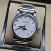 Montblanc — esfera blanca con fases lunares y brazalete de acero