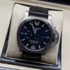 Panerai — esfera azul oscura, caja de acero y correa de cuero negra