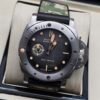 Panerai — esfera negra con detalles beige, caja de acero y correa camuflada