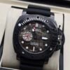 Panerai — caja de carbono, esfera camuflada gris y correa de caucho negra