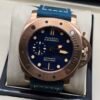 Panerai — esfera azul, caja de bronce y correa de cuero azul