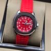 Patek Philippe — esfera roja, caja de acero y correa de caucho roja