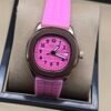 Patek Philippe — esfera fucsia, caja oro rosa y correa de caucho rosada