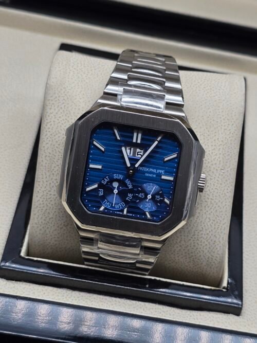 Patek Philippe — caja octagonal, esfera azul con fases lunares y brazalete de acero
