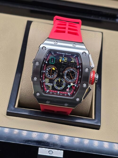 Richard Mille — esfera esqueleto multicolor, caja de acero y correa de caucho roja