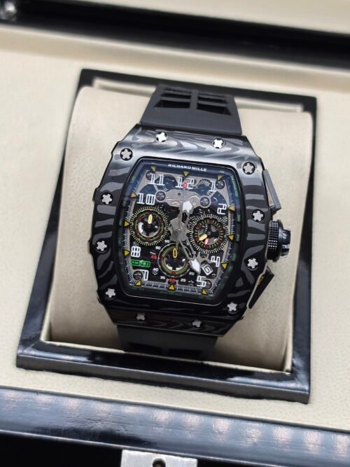 Richard Mille — cronógrafo esqueleto, caja de carbono y correa de caucho negra
