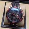 Roger Dubuis — esfera esqueleto con detalles rojos, caja oro rosa y correa negra