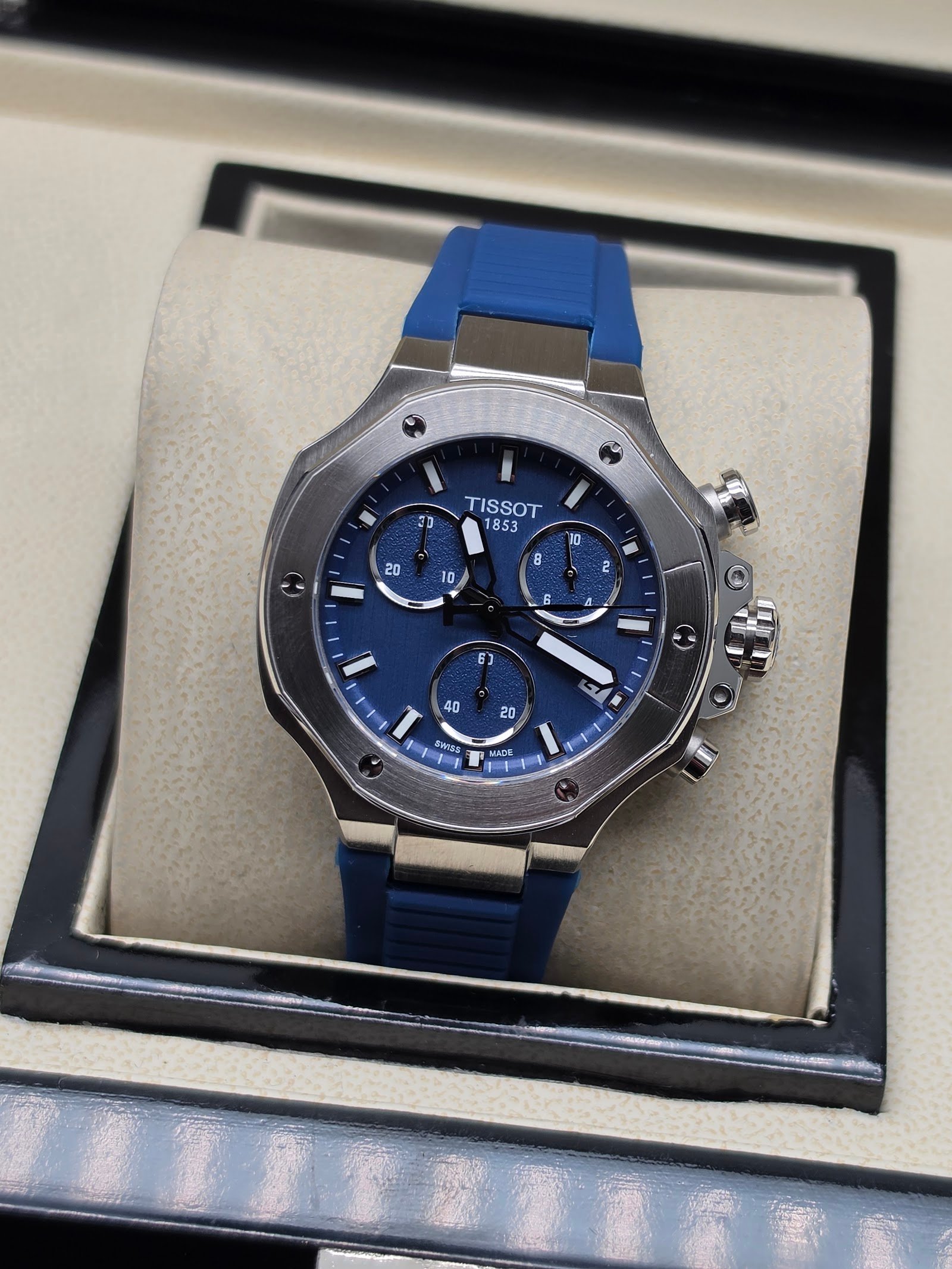Tissot — cronógrafo con esfera azul y correa azul