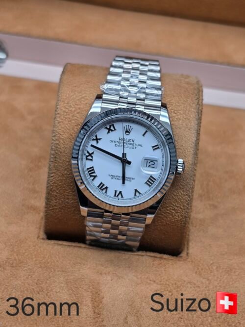 Rolex — esfera blanca con números romanos y brazalete jubilee de acero